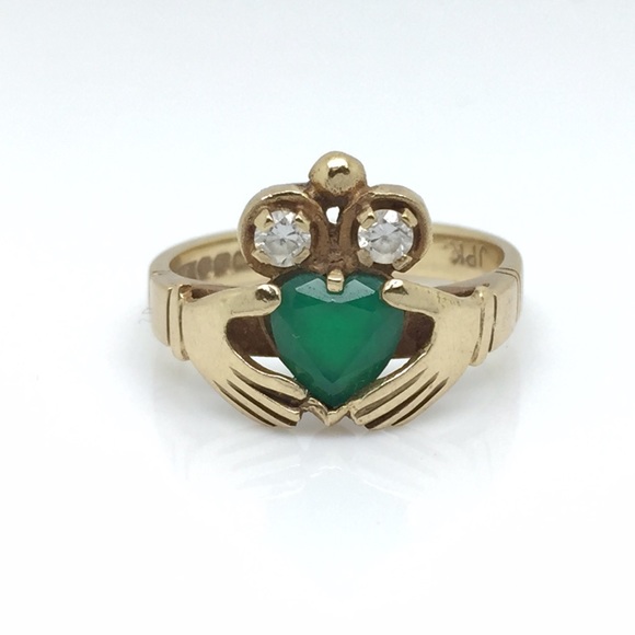 9k yellow gold Jade  Claddagh Irish Ring - Picture 2 of 4
